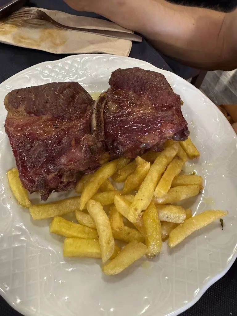 Silvia Regina_Restaurantes las Piscinas_Almazul_review