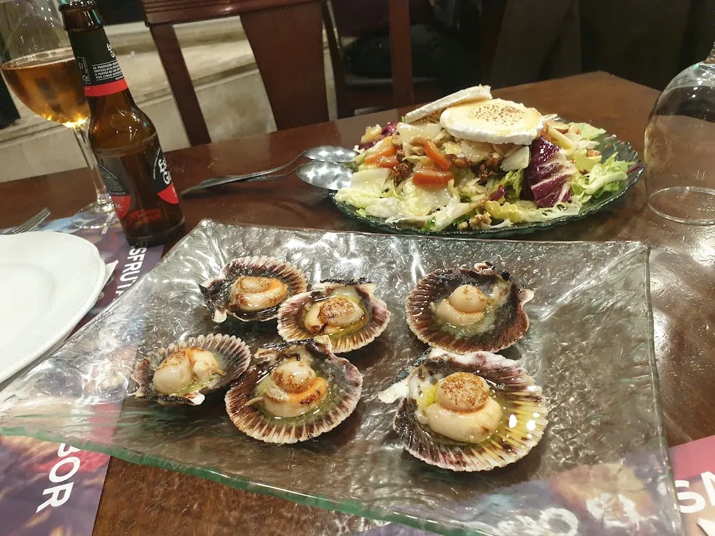 Daniel del Arco Gómez_Piscinas Almazan_Almazán_recensione