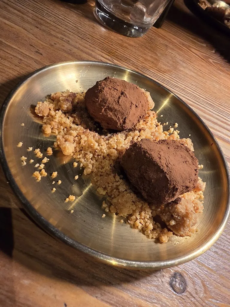 Alexandru Miloș_Arcano Restaurant cave_Baraona_review