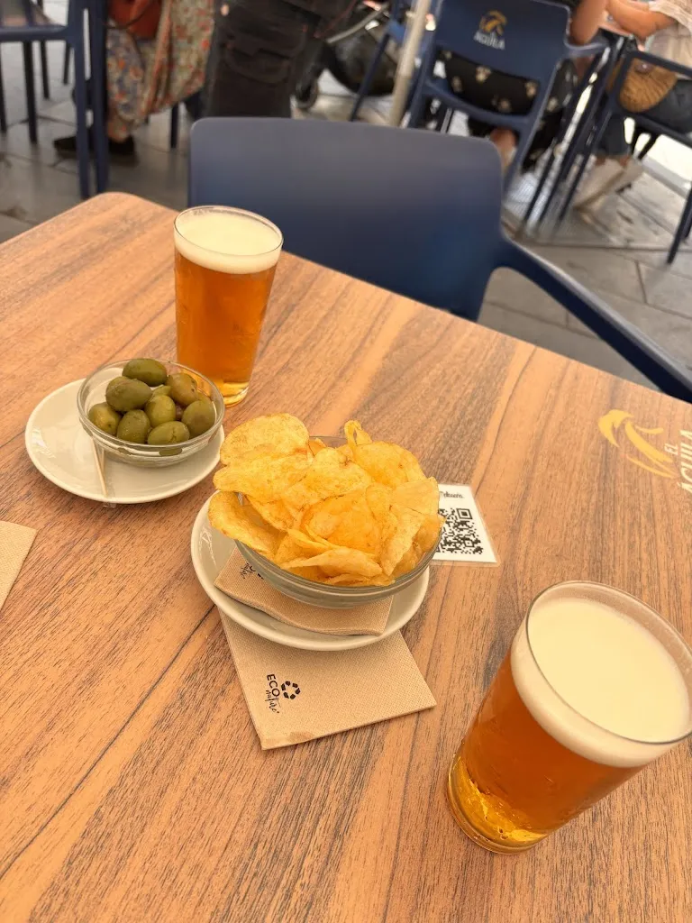 Gökay Yıldız_El Balcón de Malasaña_Barcones_recensione