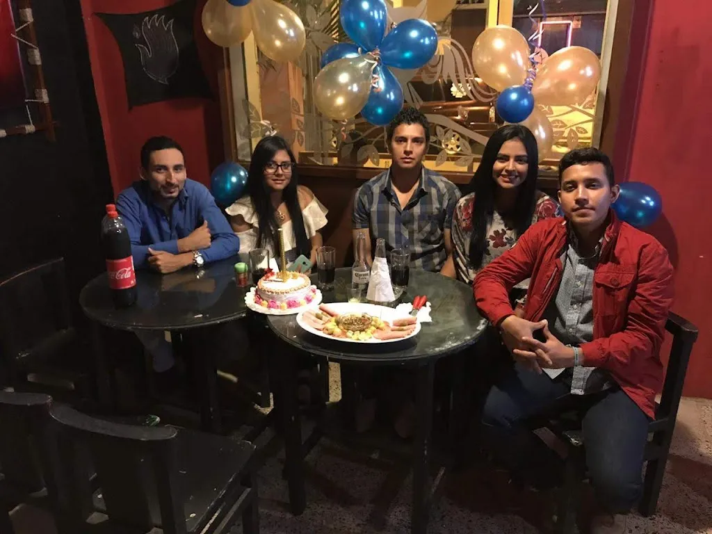 kelvin ramon J._The Grand Owl Rest Lounge_Arenillas_review