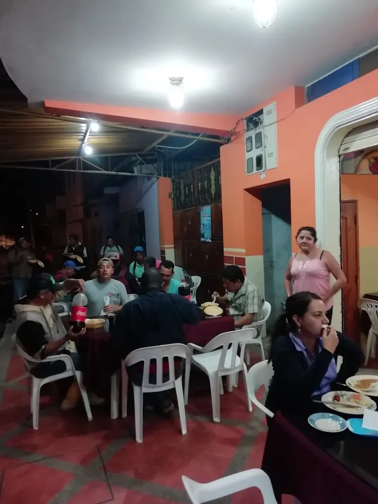 Parrilladas El Rico Sabor restaurant in Arenillas