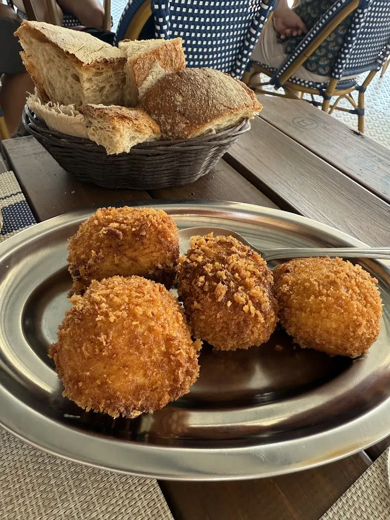 Xavi Torres_Carrumeiro_Corcubión_review