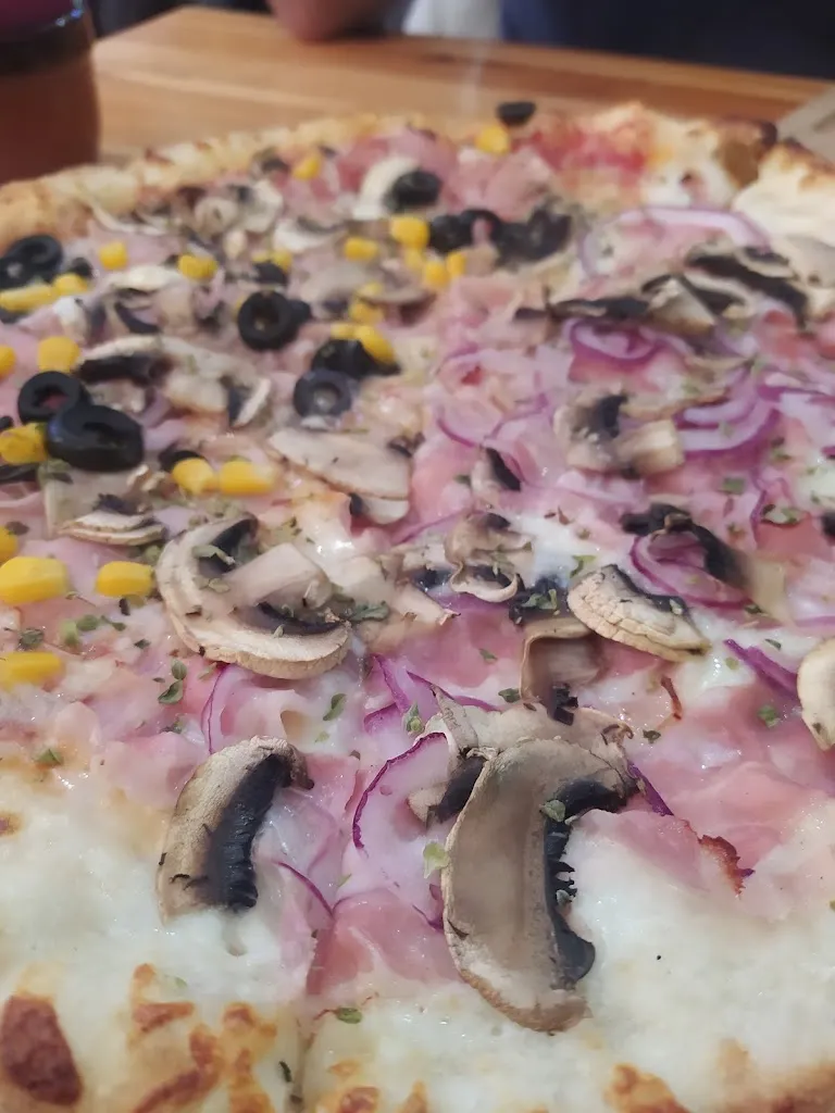 Menu_Pizzcolabis_Buitrago_image_5