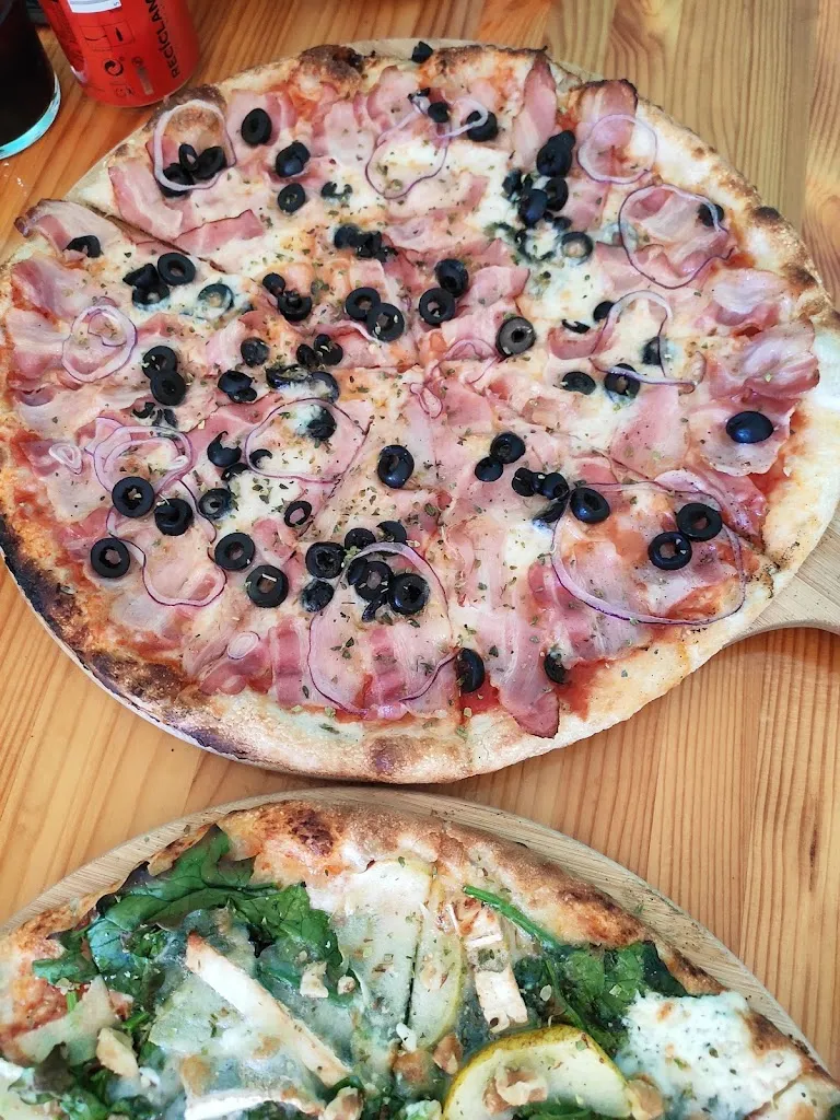 Menu_Pizzcolabis_Buitrago_image_6