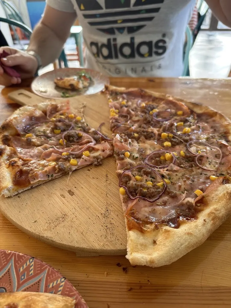 Menu_Pizzcolabis_Buitrago_image_7