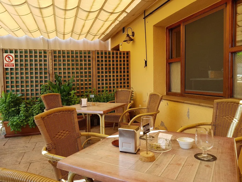 Taberna De Teo restaurant in Buitrago