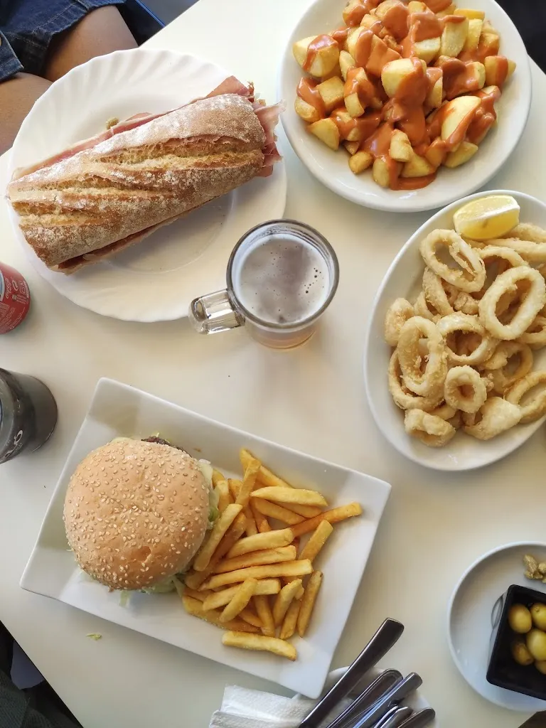 Navid Sarwar_Cervecería Álvarez y Loterías y apuestas del Estado_Buitrago_review