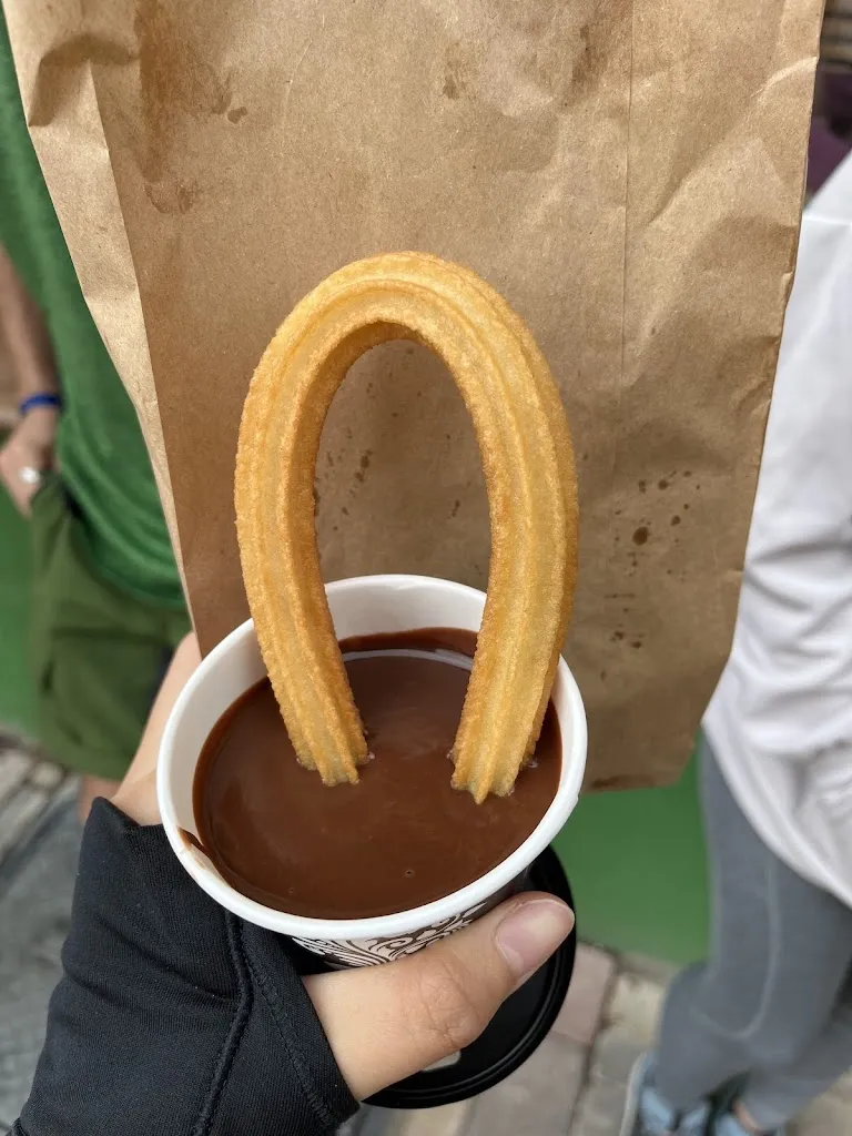 Cho Wei_Churrería Ricks_Buitrago_review