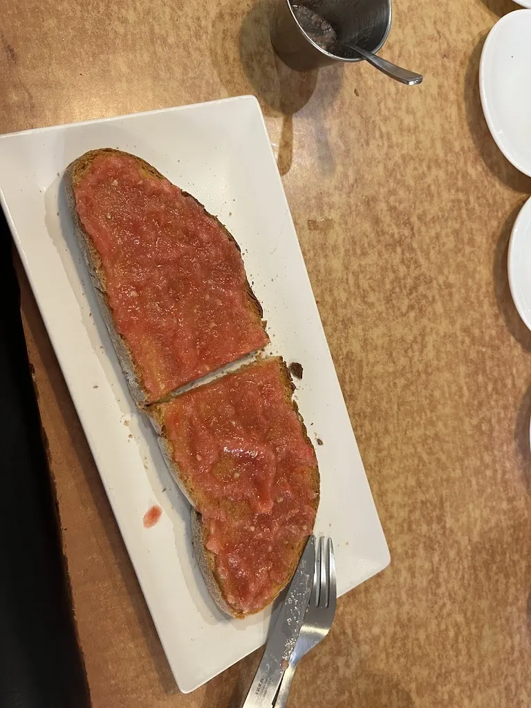 Pablo Fernández_Churrería Ricks_Buitrago_review