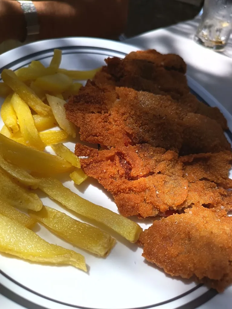 Juan Francisco Vico Rodriguez_Cervecería Plaza_Buitrago_review