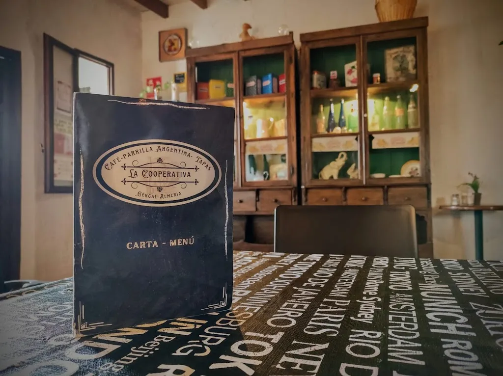 La Cooperativa- Asador Argentino ristorante a Gérgal