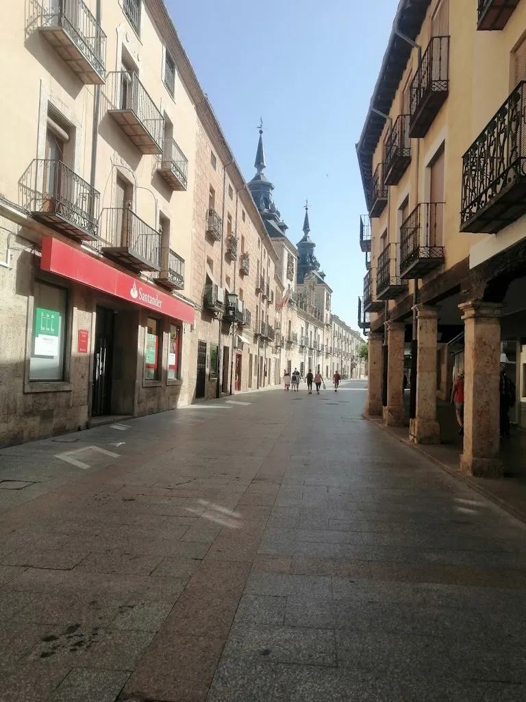 AMPOFO EMMANUEL_Plaza Mayor de Burgo de Osma_Burgo de Osma-Ciudad de Osma_Bewertung