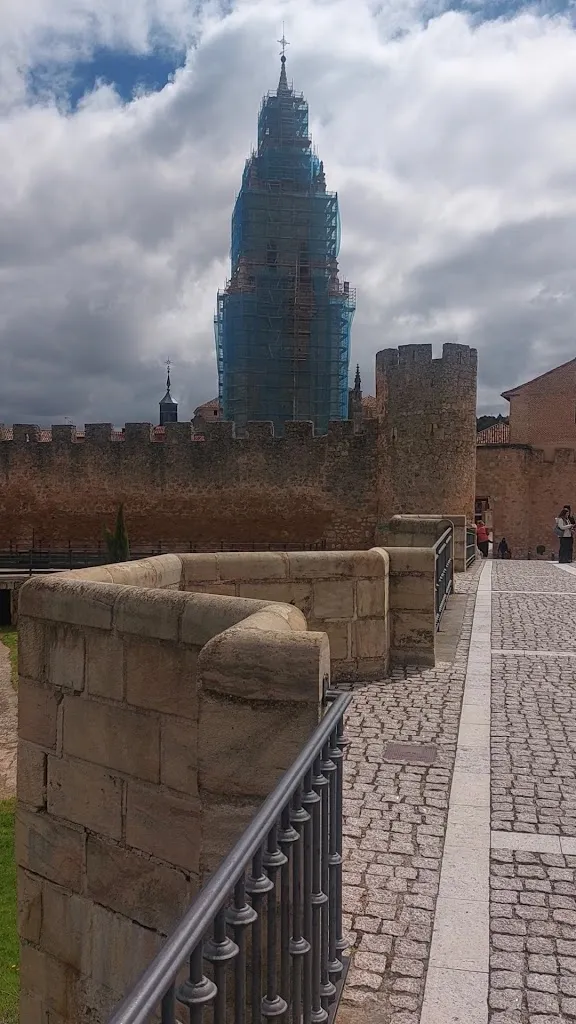 Plaza Mayor de Burgo de Osma_Burgo de Osma-Ciudad de Osma_slider_image_2