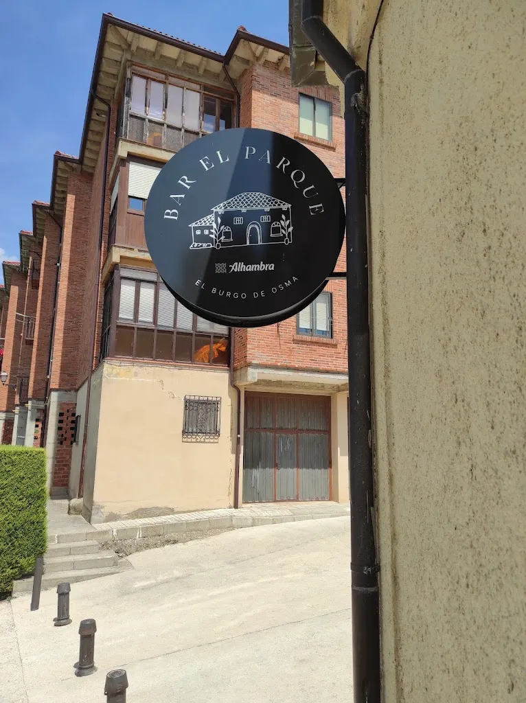 Juan M. Pomeda_Bar el Parque_Burgo de Osma-Ciudad de Osma_recensione