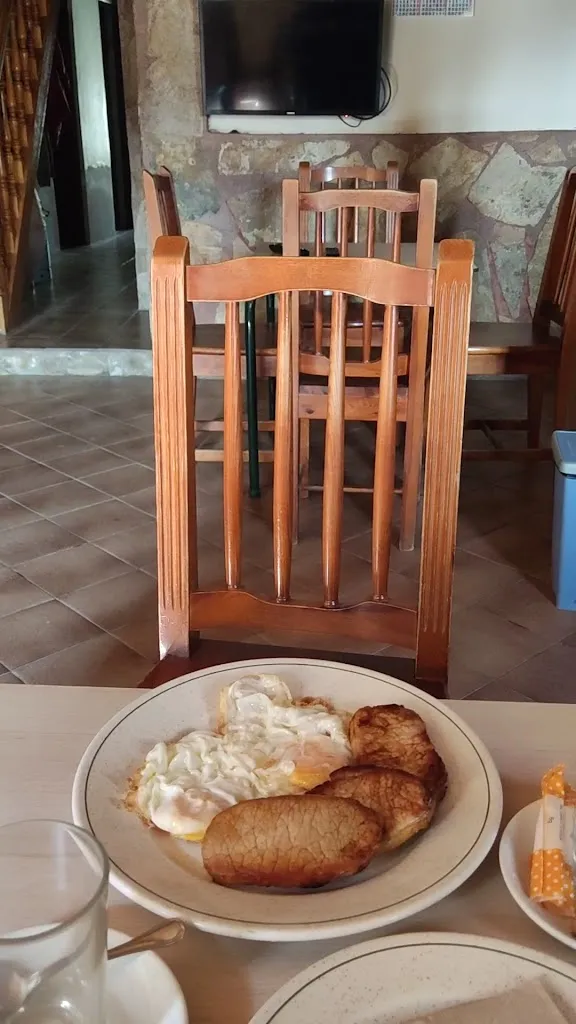 Bar-Restaurante de Caracena_Caltojar_slider_image_2