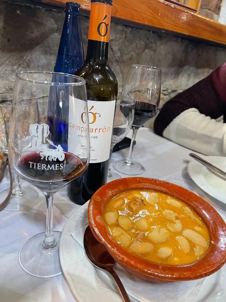 Oscar Garcia_HOTEL-RESTAURANTE TIERMES_Carrascosa de Abajo_recensione