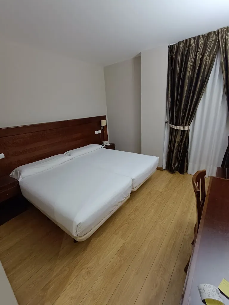 fergus grant_Hotel Campos de Castilla_Castilfrío de la Sierra_recensione