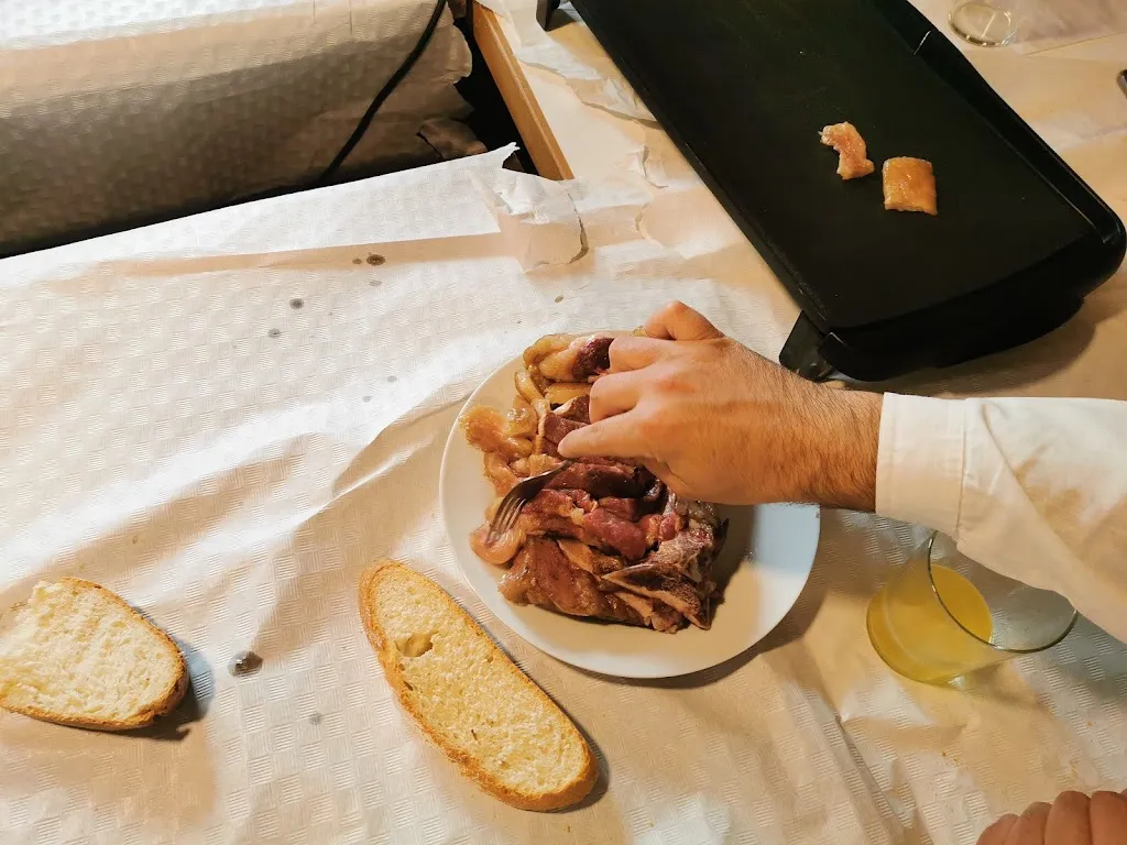 Sociedad Gastronomica La Taberna de Muro restaurant in Castilruiz