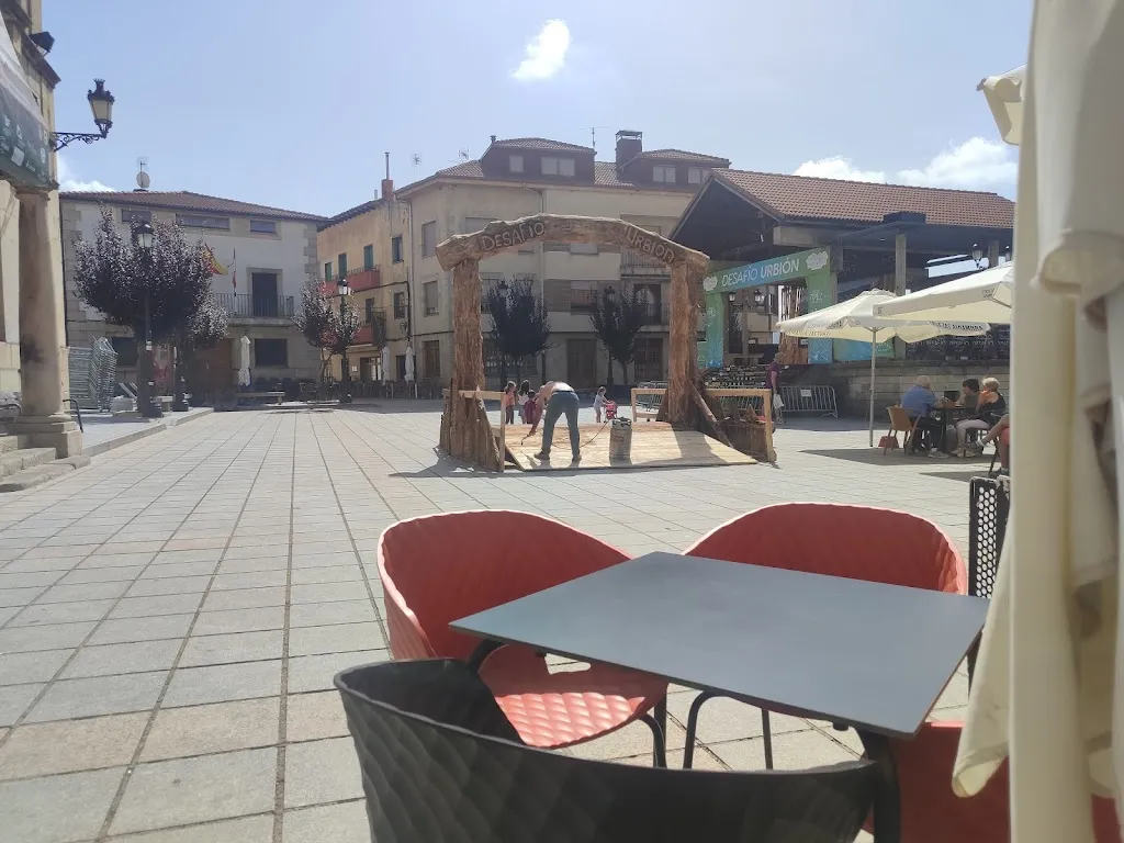 Mónica Gareta Blanco_El Rincon_Covaleda_review