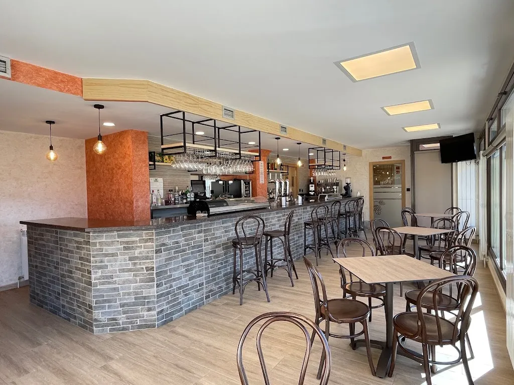 Hostal Restaurante Asador Torreblanca restaurant in Duruelo de la Sierra