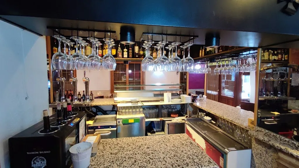 Bar La Huerta restaurant in Duruelo de la Sierra