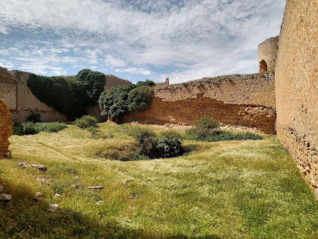 Theresa Andrews_Caracena Castle_Fresno de Caracena_review