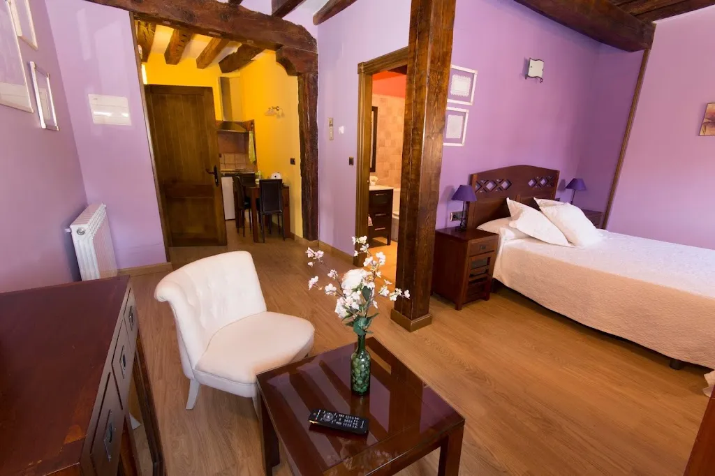 Casadelavilla de Fuentepinilla._Fuentepinilla_slider_image_2