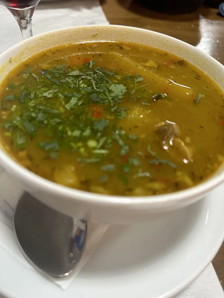 Ingrid Sulbaran_Restaurante El Dorado Camaretas_Golmayo_review