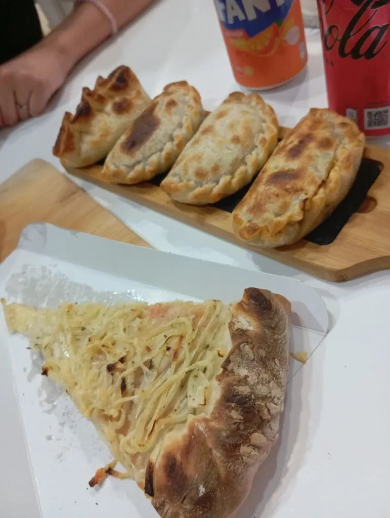 Laura Cangiani Pareja_Costumbres Argentinas_Golmayo_review