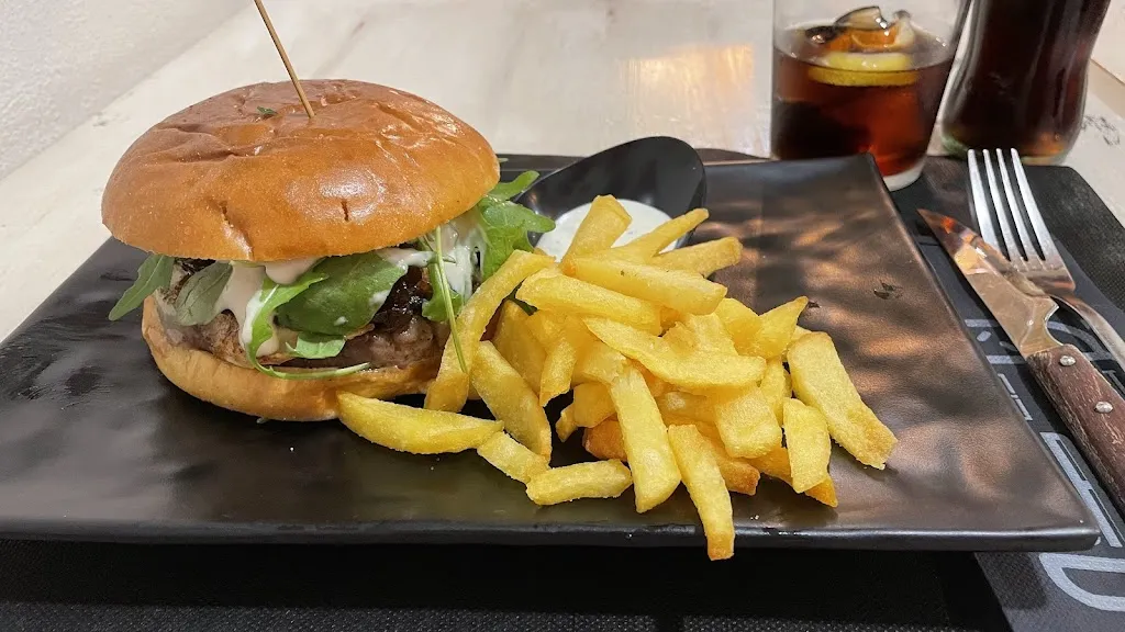 The Last Burger_Golmayo_slider_image_2