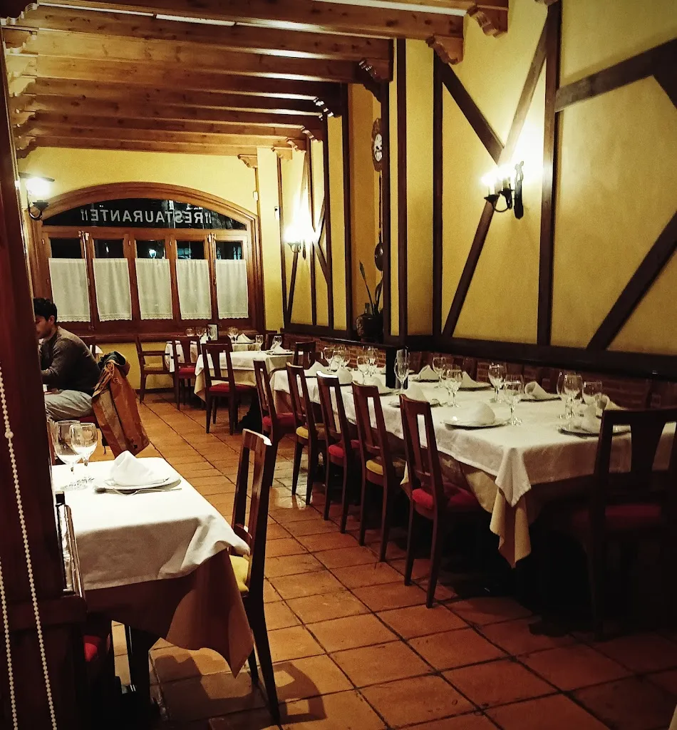 Hotel Restaurante Rivera del Duero restaurant in Gormaz
