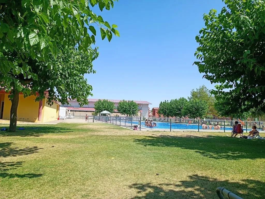 Bar de las piscinas_Langa de Duero_slider_image_2