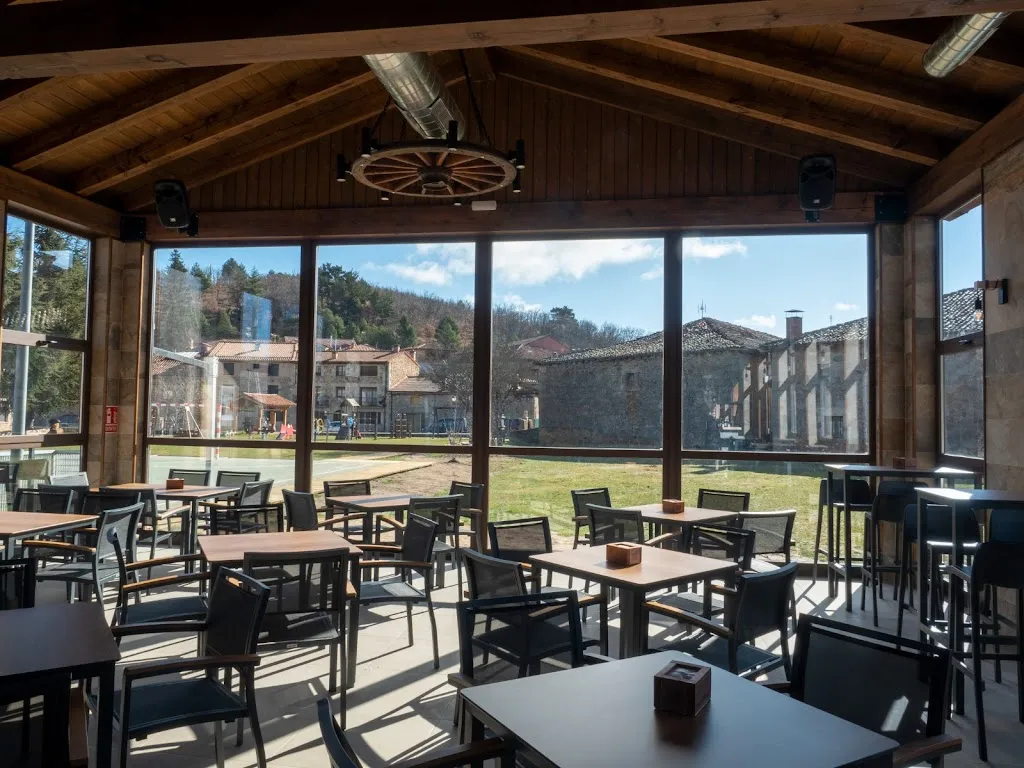 Bar Restaurante La Serrería ristorante a Molinos de Duero