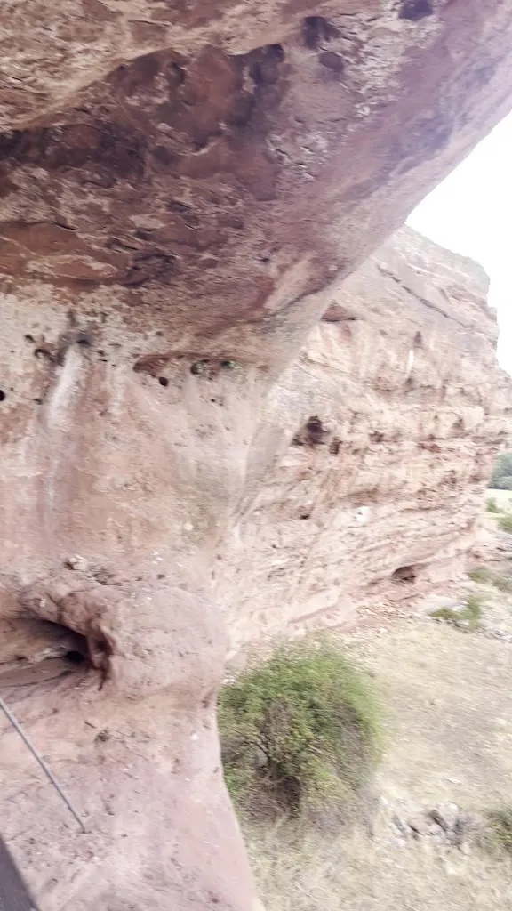 Lucie Okumuş Chvojková_Tiermes Archaeological Site_Montejo de Tiermes_recensione