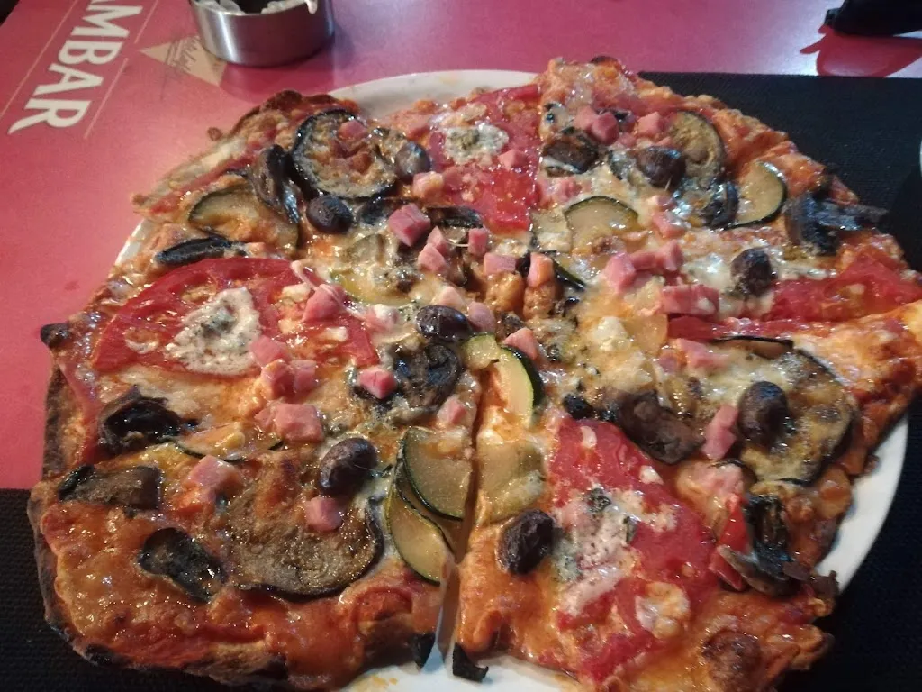 Menu_Bar de la Piscina de Medina_Medinaceli_image_2