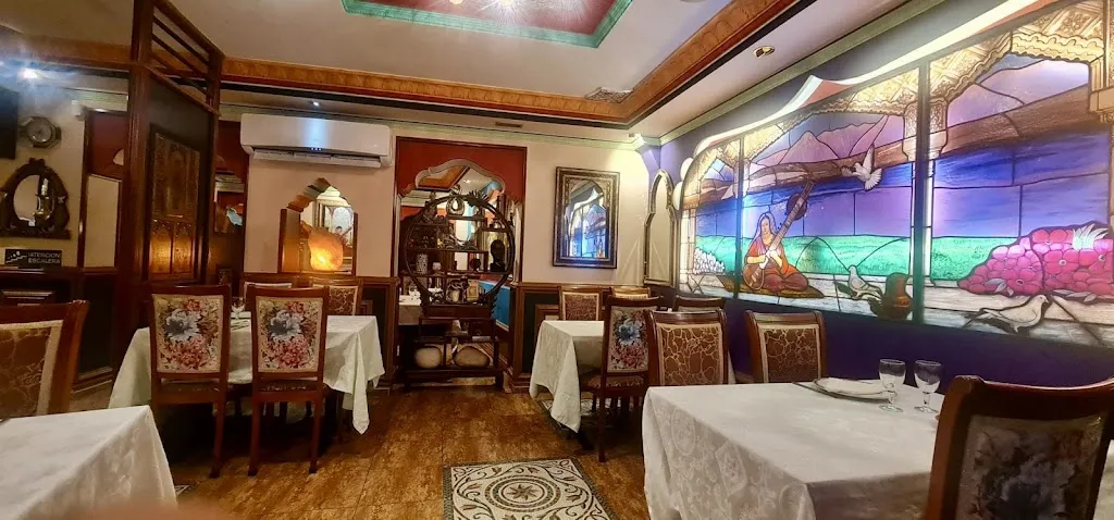 Zubair Minto_Restaurante Himalaya_Nepas_recensione