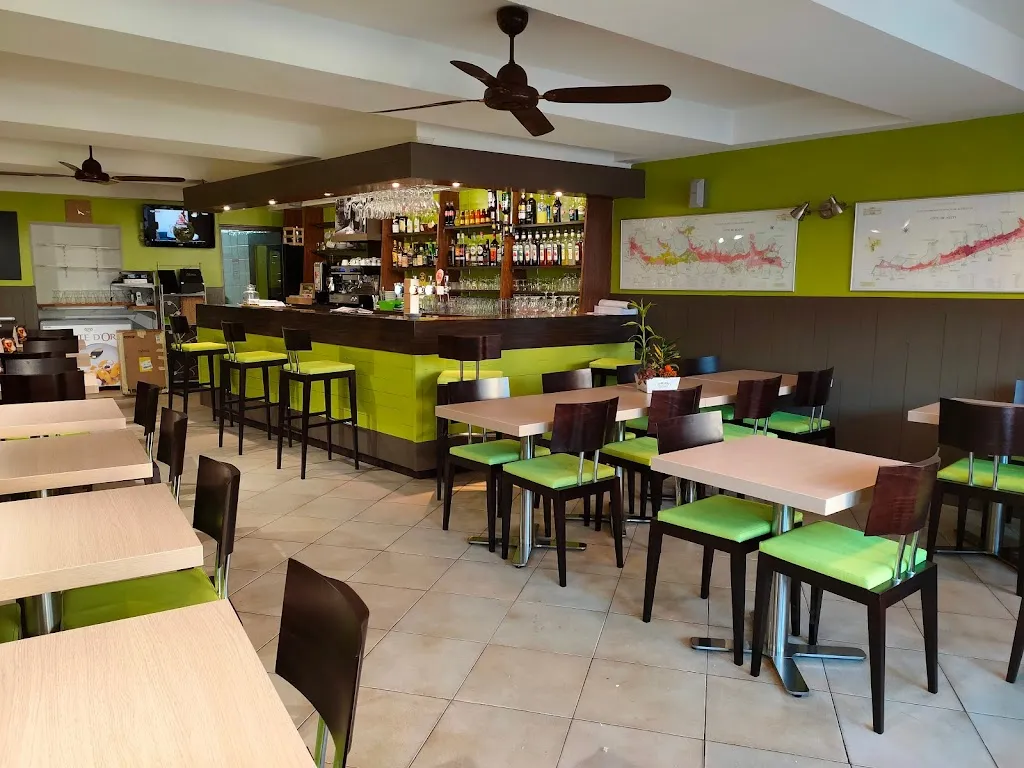 Le BLC - Bistrot La Cozanne restaurant in Nolay