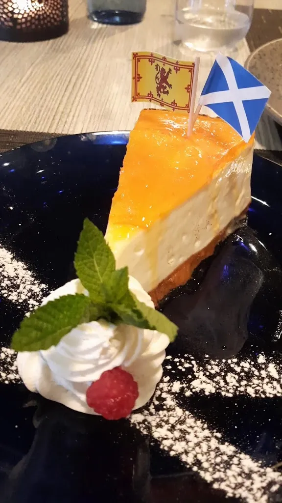 Johnny's Bar & Grill_Oncala_slider_image_2