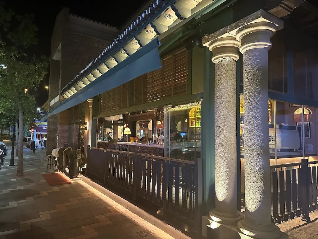 Cyrano Bar & Grill restaurant in Oncala