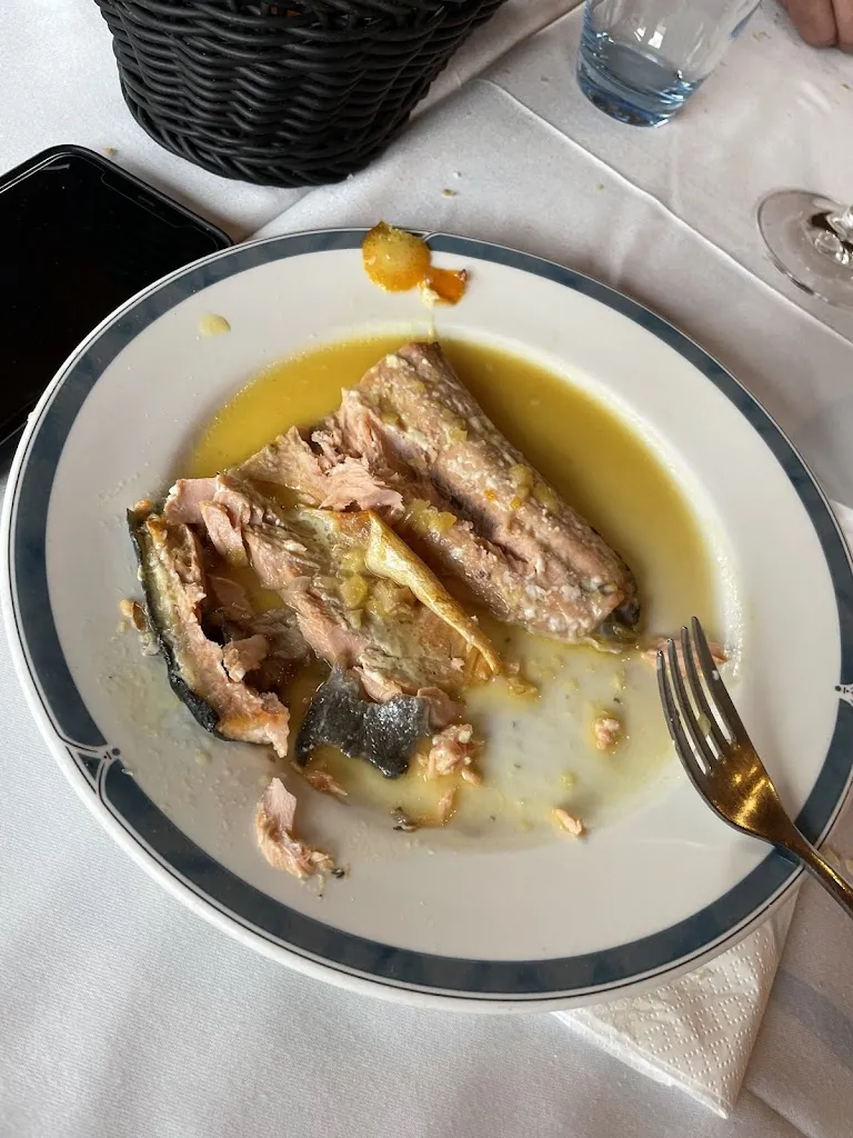 Ángela Rodríguez Alvarruiz_Restaurante Cintora Bar, desde 1970_Royo El_review