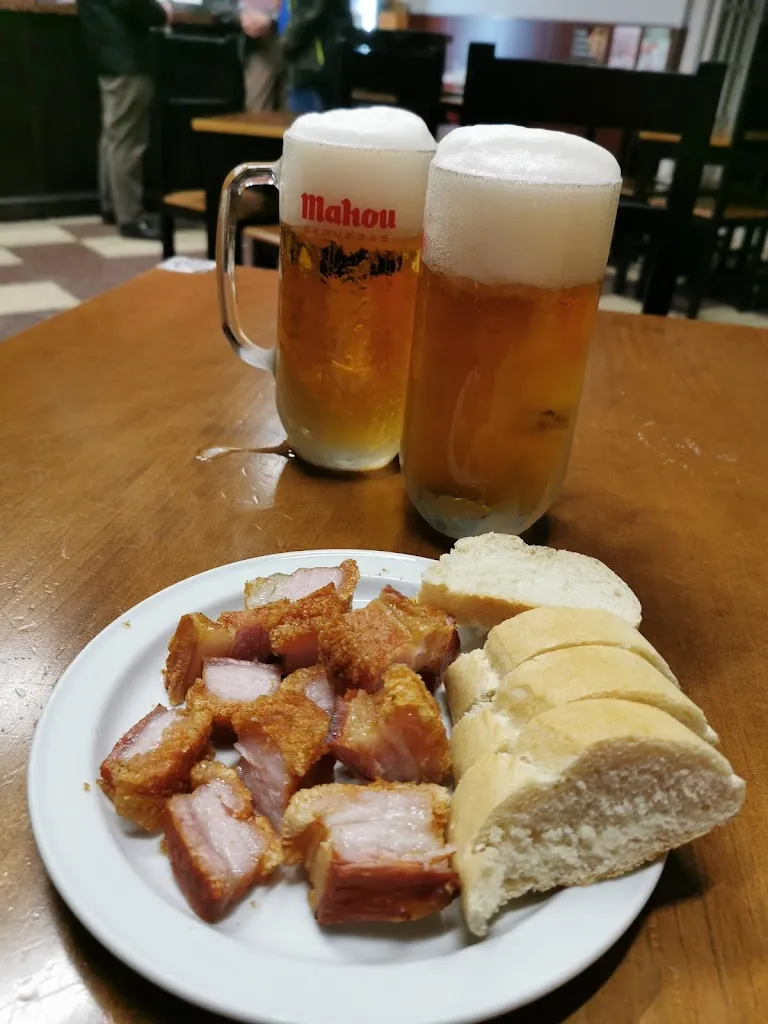 Amanda Szabo_Bar El Hogar_San Leonardo de Yagüe_review