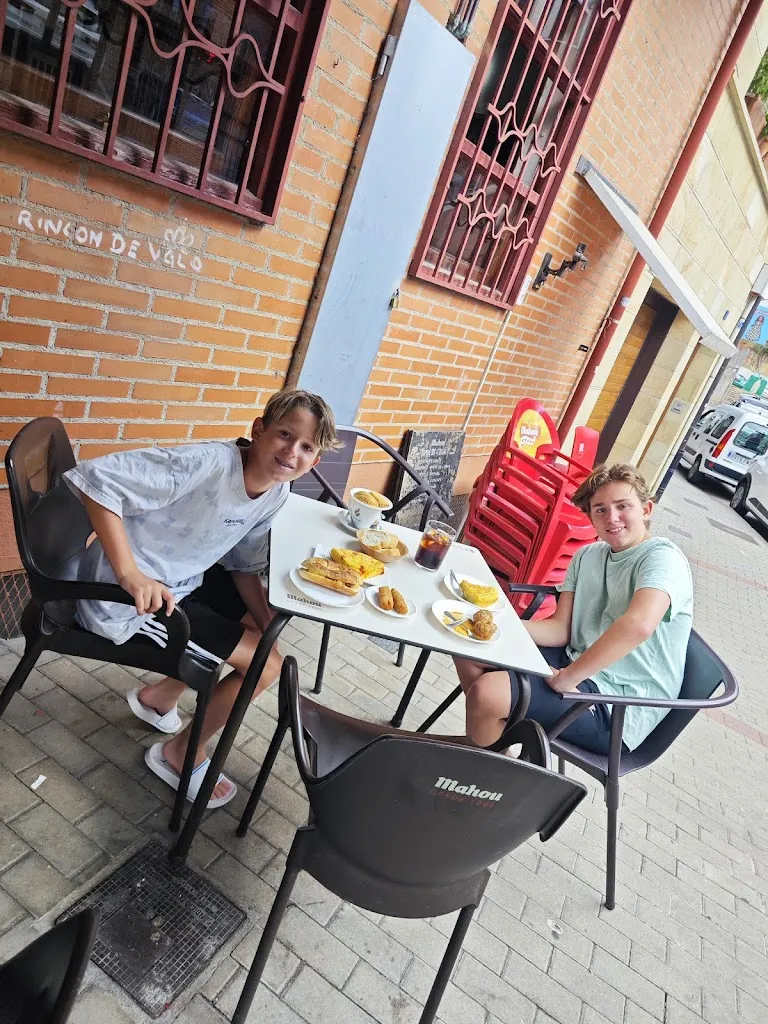 Max PierresDuSud_Bar Prudens_San Leonardo de Yagüe_review