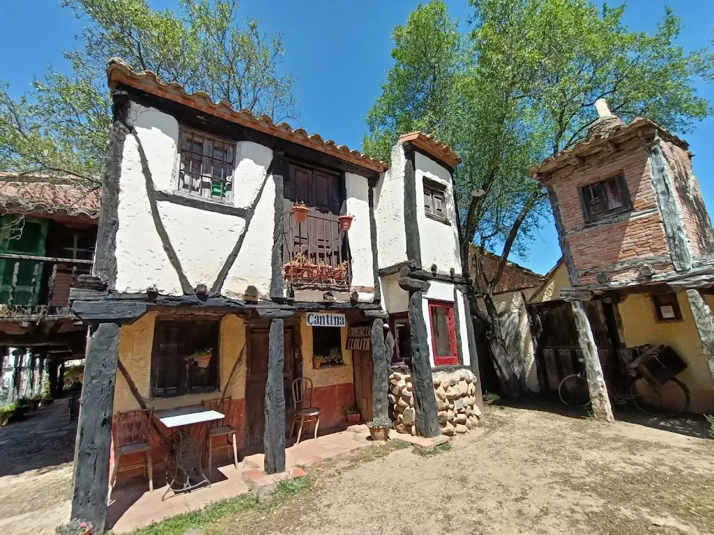 Hostal Torres restaurant in San Leonardo de Yagüe