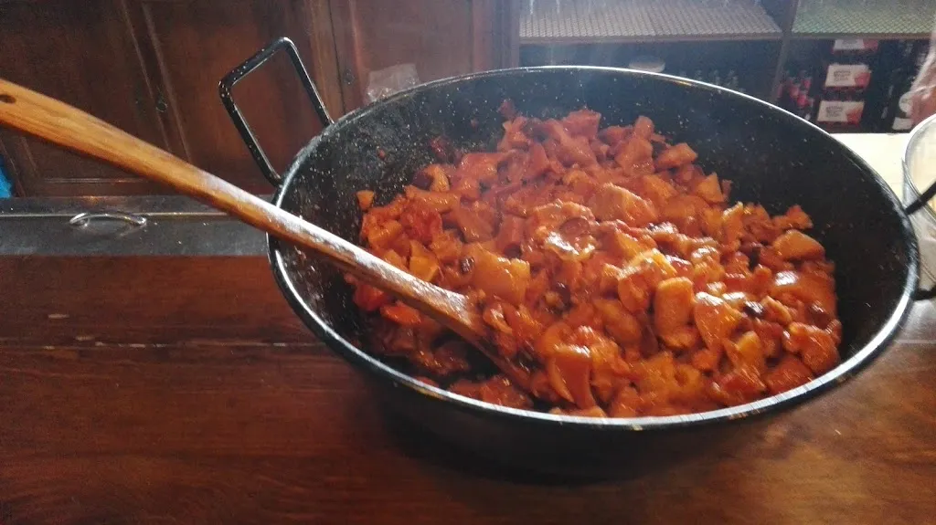 Bar C3 restaurant in Tardelcuende