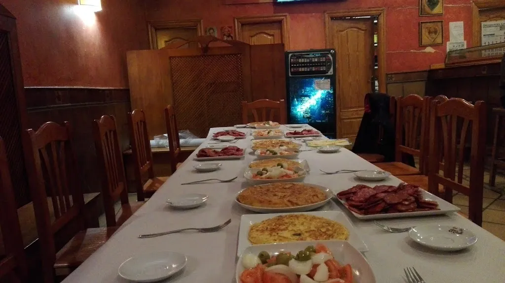 Bar Jaque restaurant in Tardelcuende