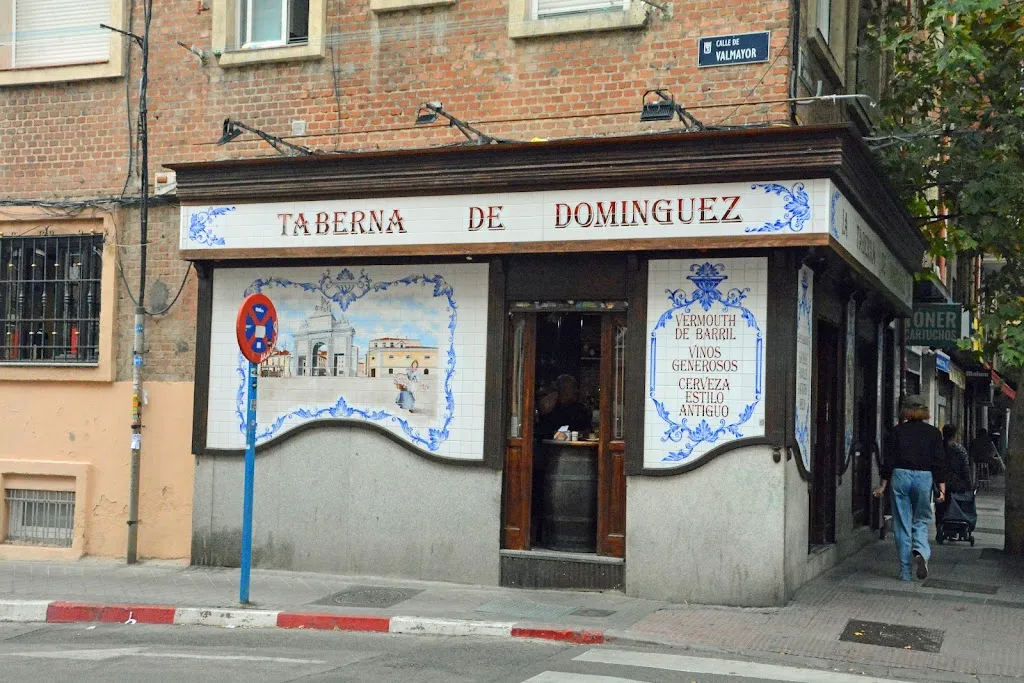 La Taberna de Domínguez restaurant in Vadillo