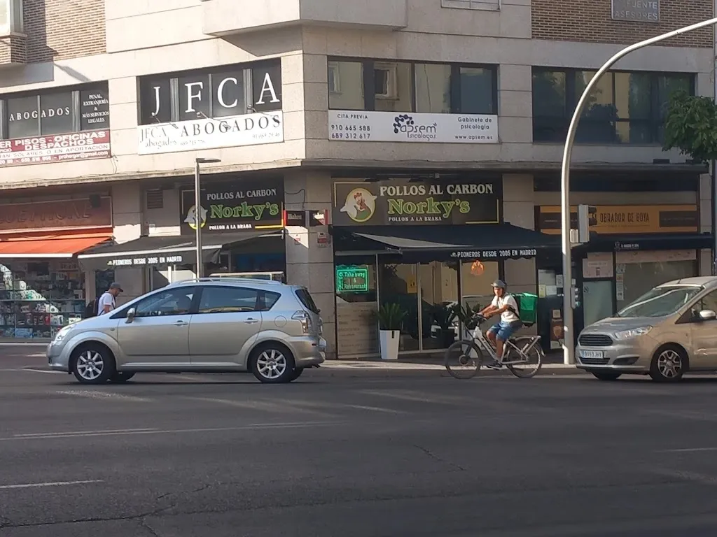 Pollos a la brasa - Norkys Marqués de Vadillo_Vadillo_slider_image_2