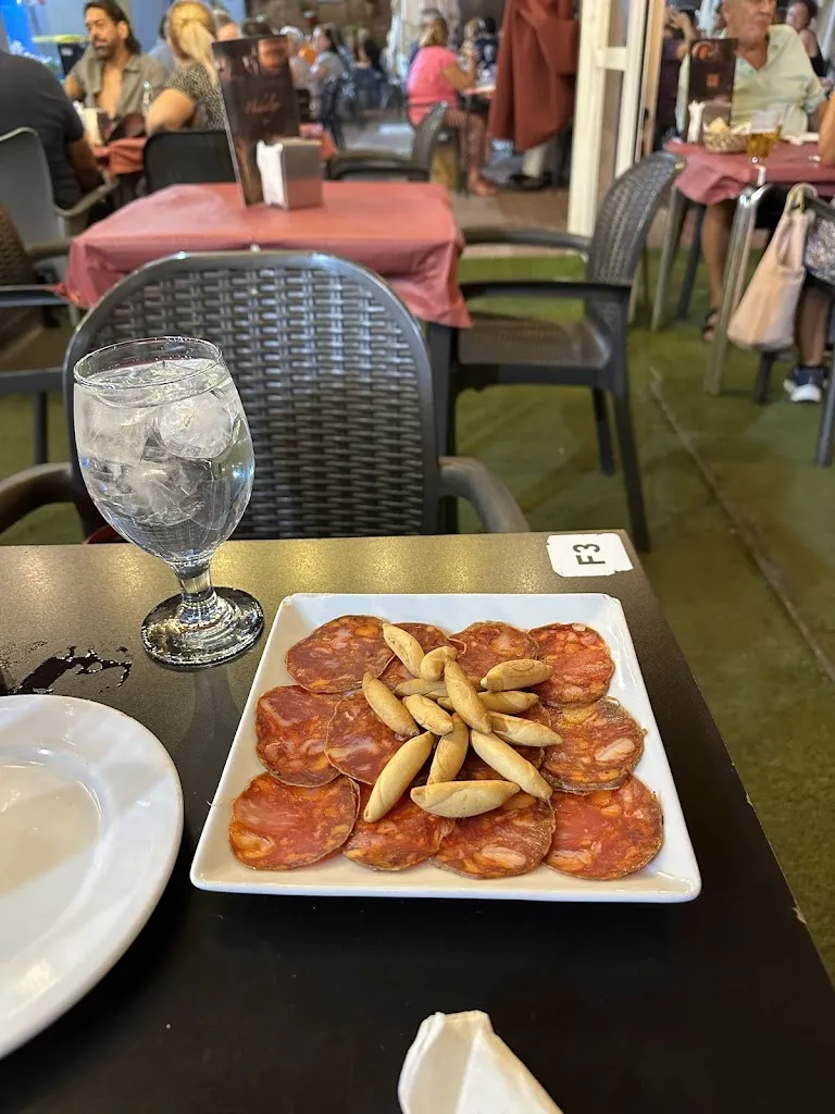 Jared P_Bar Hidalgo_Vadillo_review