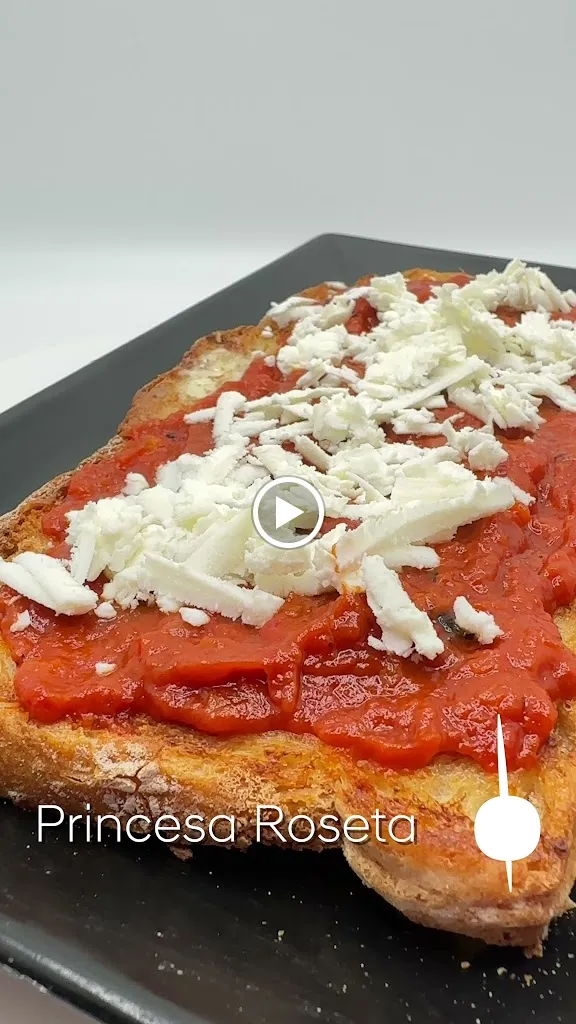 Roseta Gastrobar restaurant in Vadillo